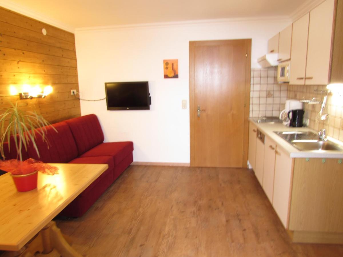Haus Traninger Apartamento Flachau Exterior foto