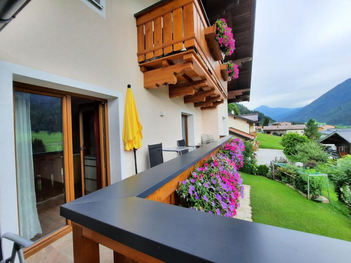 Haus Traninger Apartamento Flachau Exterior foto