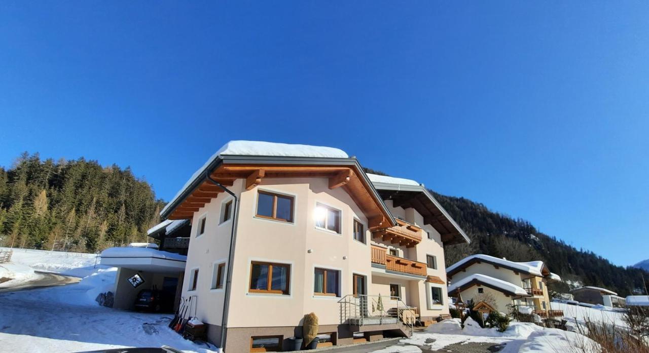 Haus Traninger Apartamento Flachau Exterior foto