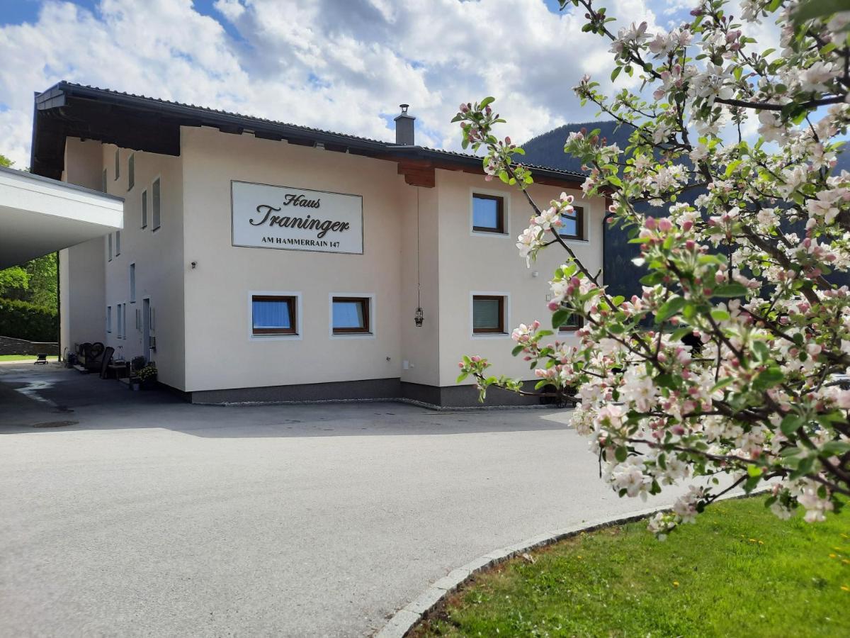 Haus Traninger Apartamento Flachau Exterior foto