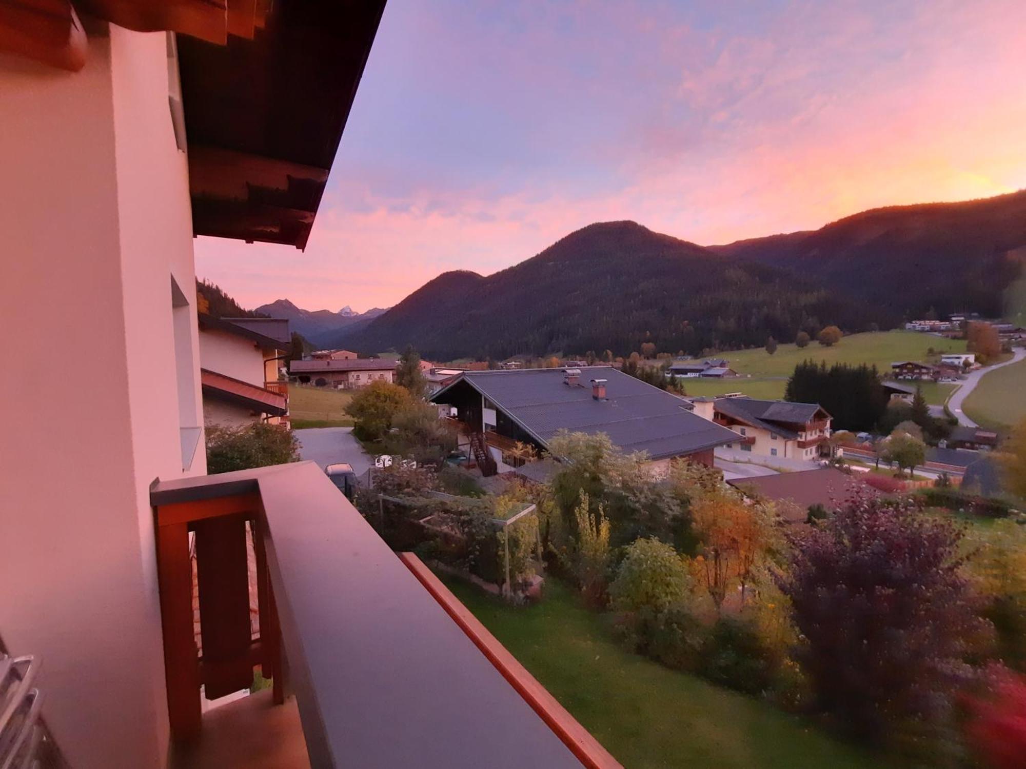 Haus Traninger Apartamento Flachau Exterior foto