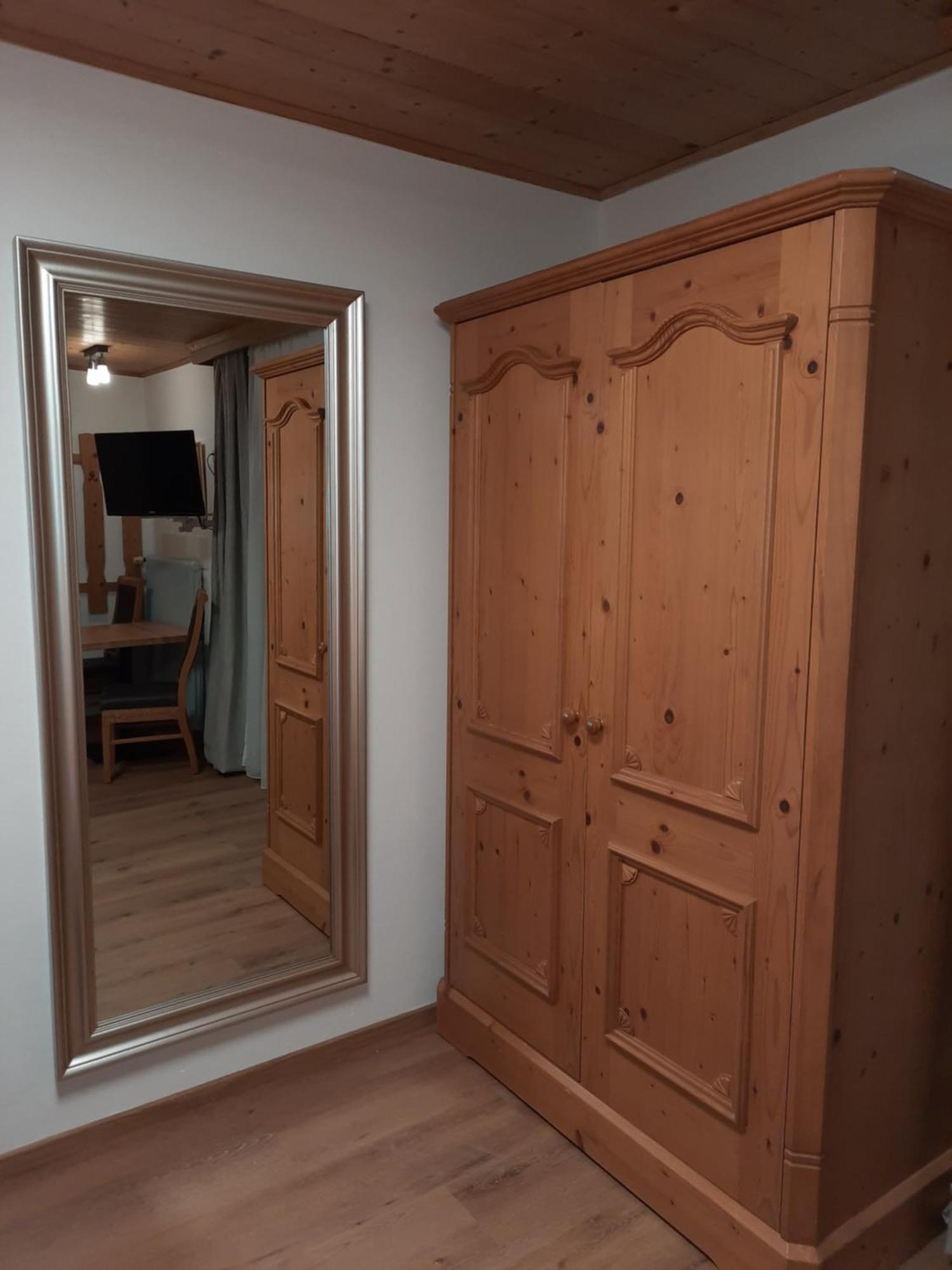 Haus Traninger Apartamento Flachau Quarto foto