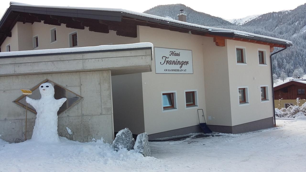 Haus Traninger Apartamento Flachau Exterior foto